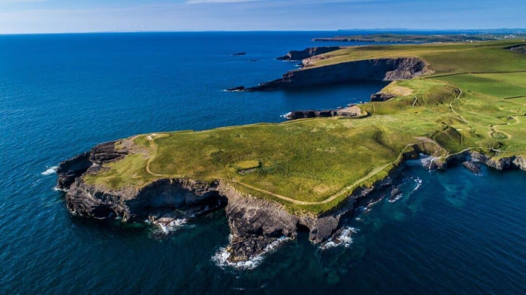 Cliff Walk, Coastline, Kilkee, County Clare. TI71CQE